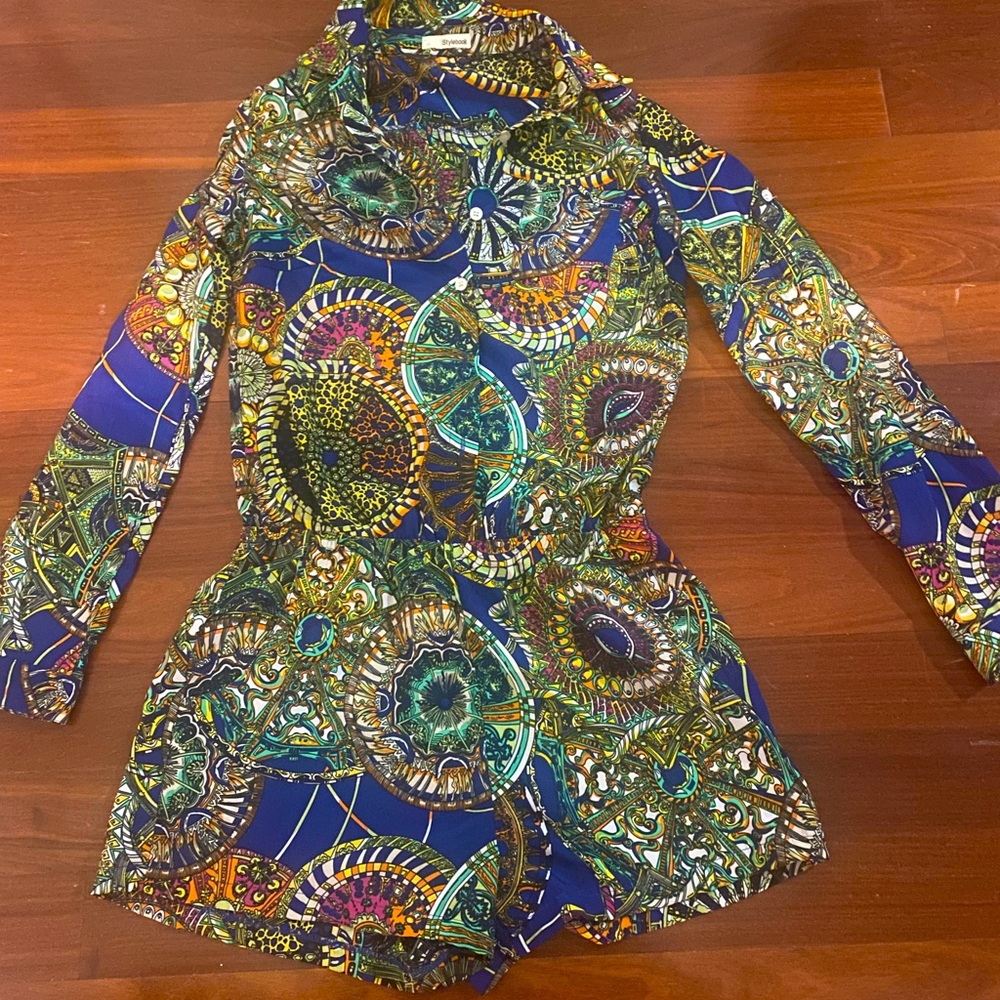 Stylebook short romper. Sz Sm